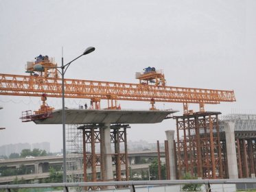 <b>四川资阳架桥机出租厂家 小零件大作用</b>