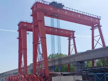 <b>贵州黔西龙门吊出租厂家 出租90吨龙门吊</b>