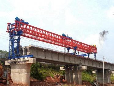<b>贵州毕节架桥机租赁厂家 120t架桥机出租</b>